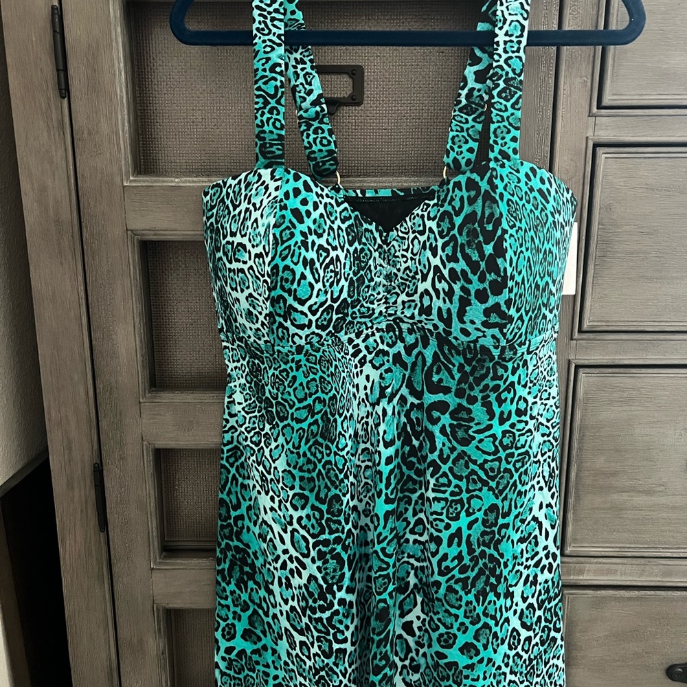 Gorgeous Turquoise and black Leopard Print swimsuit